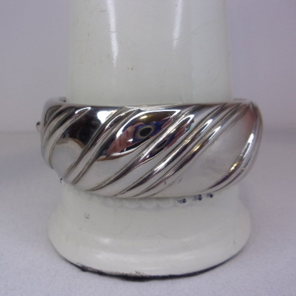 Chunky Heavy Silver Hinged Bangle Bracelet Vintage